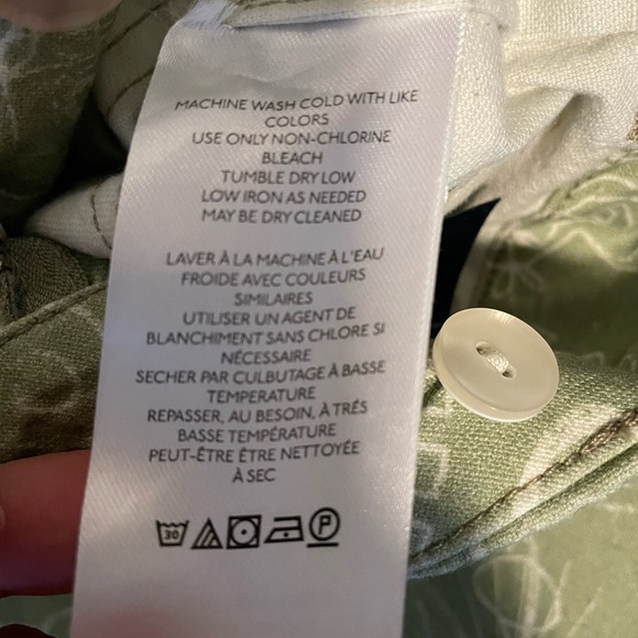 Anthropologie Pilcro The Skipper Love Wins Green Cropped Pants - Picture 8 of 8